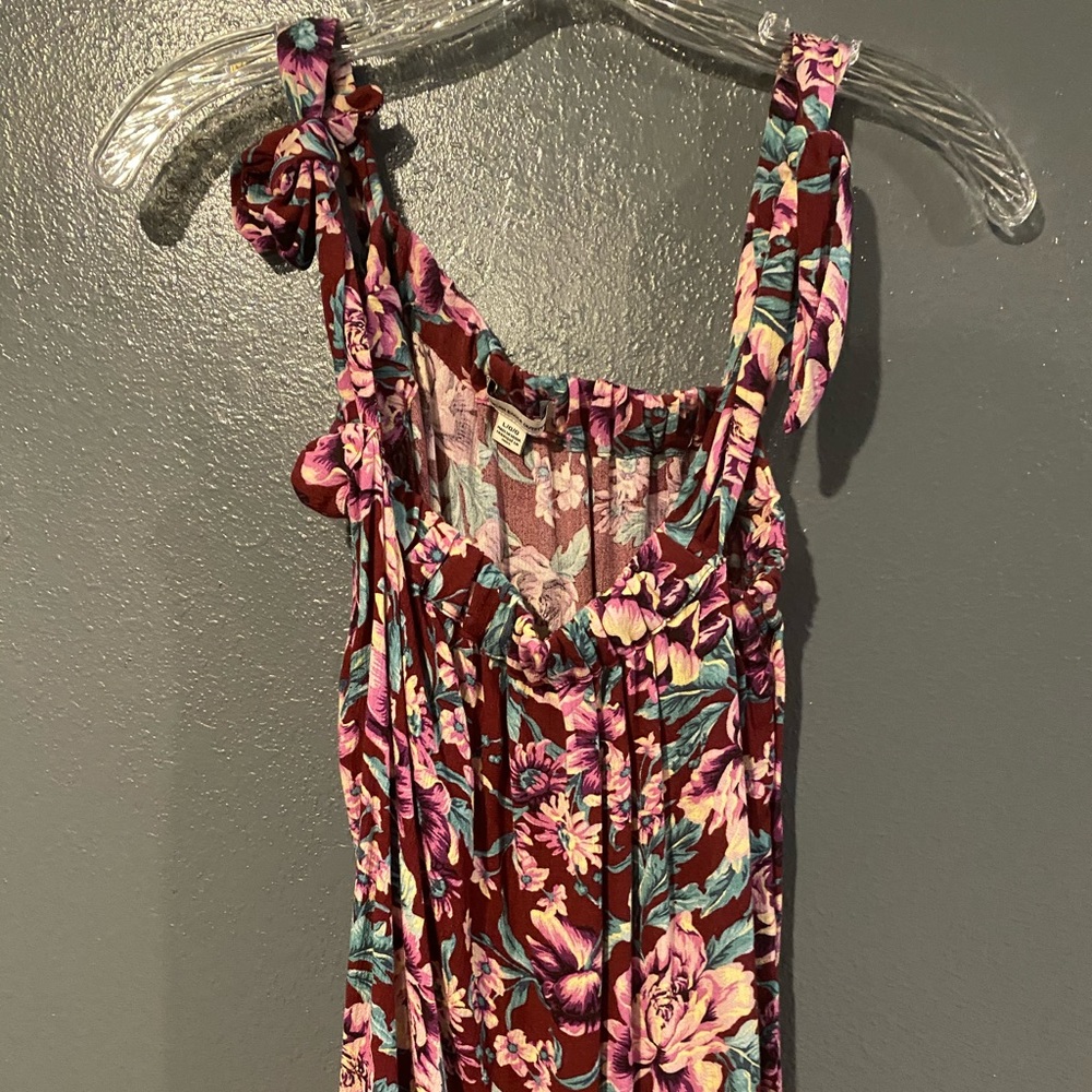 American Eagle top